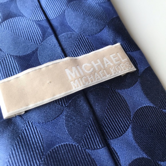 Michael Kors Blue Pattern Mens Tie - Picture 5 of 5